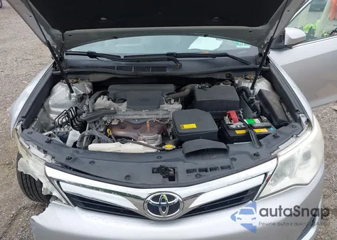 2014 Toyota Camry Le z USA, uszkodzony, nr VIN 4T4BF1FK4ER423106